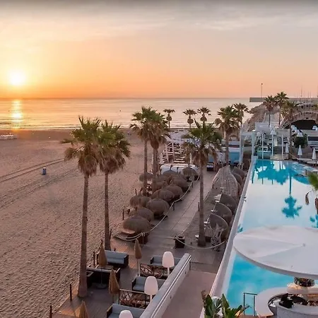 Noche Insolita En Yate De 16m A 2 Minutos De La Playa فالنسيا